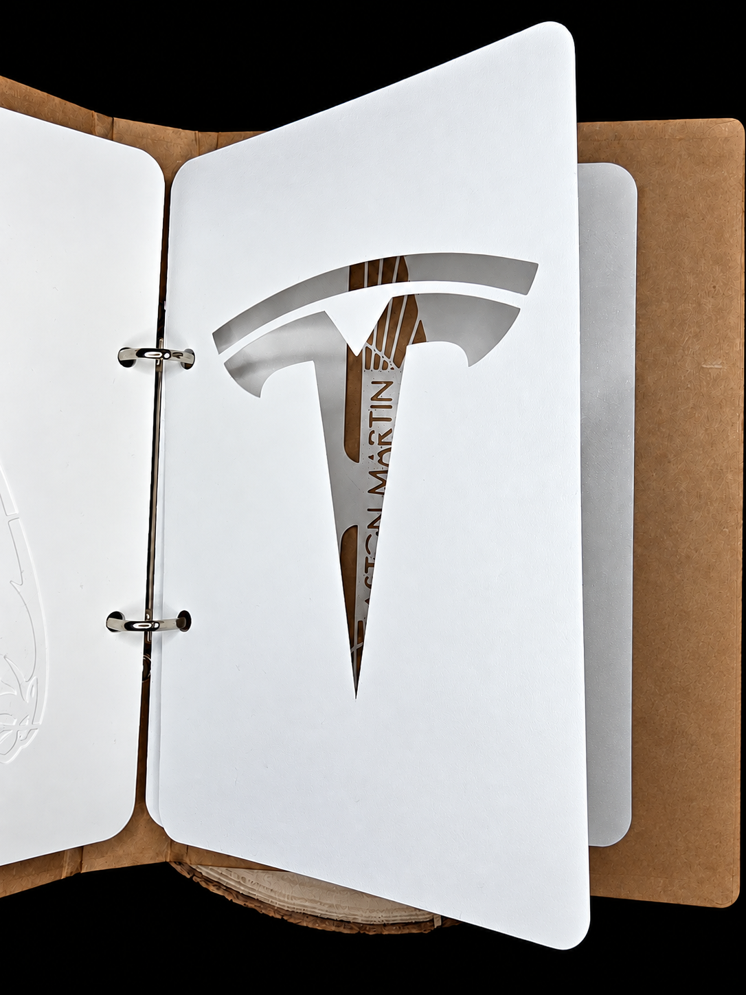 Capa A5 com stencil Tesla para car detailing